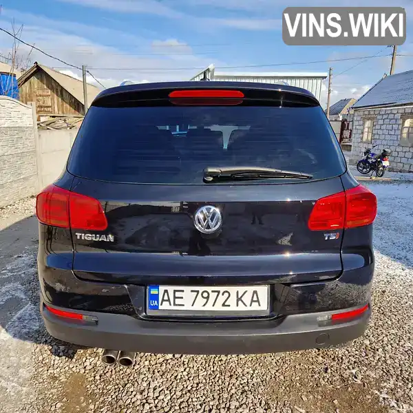 WVGRV7AX6HK023954 Volkswagen Tiguan 2017 Позашляховик / Кросовер 2 л. Фото 3