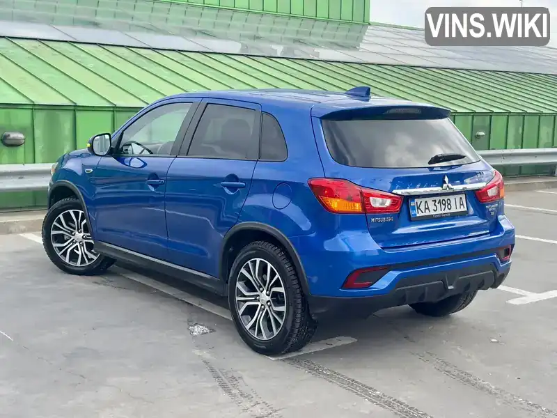 Позашляховик / Кросовер Mitsubishi Outlander 2018 2.36 л. Автомат обл. Київська, Київ - Фото 1/21