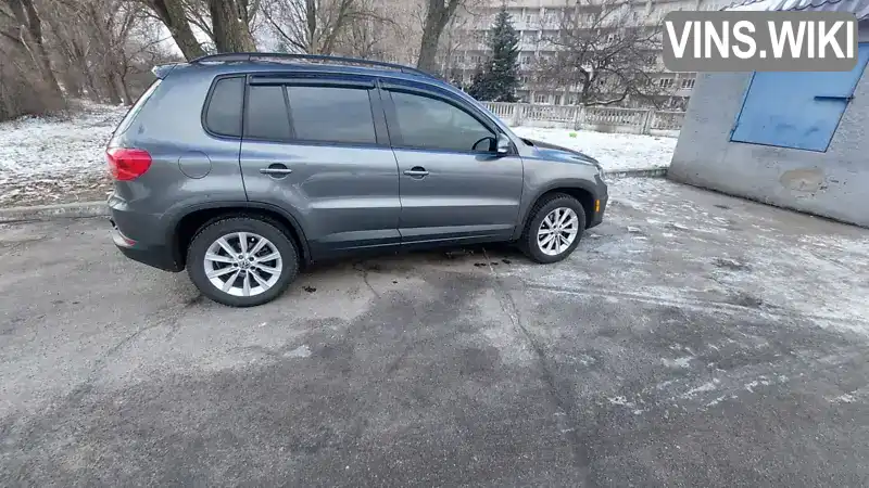 WVGBV7AXXFW608673 Volkswagen Tiguan 2015 Позашляховик / Кросовер 1.98 л. Фото 1