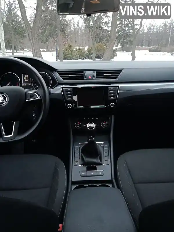 TMBJG9NP9G7067630 Skoda Superb 2016 Універсал  Фото 9