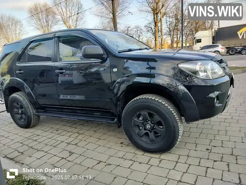 Позашляховик / Кросовер Toyota Fortuner 2005 2.69 л. Автомат обл. Житомирська, Житомир - Фото 1/21