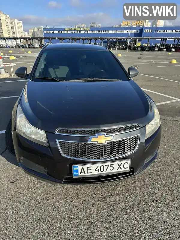 1G1PA5SG7E7141710 Chevrolet Cruze 2013 Седан 1.8 л. Фото 4