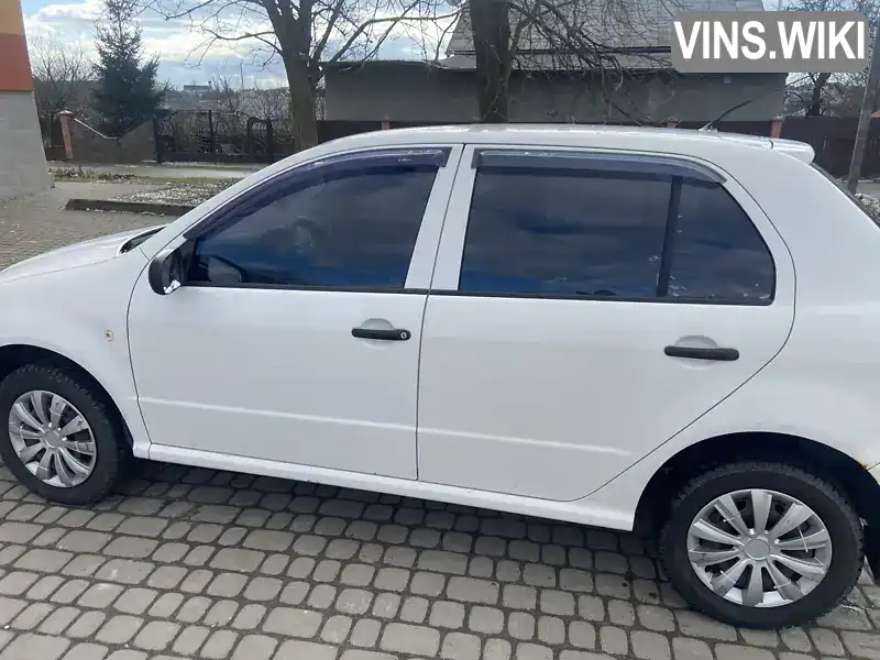 TMBPY16Y95B035688 Skoda Fabia 2005 Хетчбек 1.2 л. Фото 3