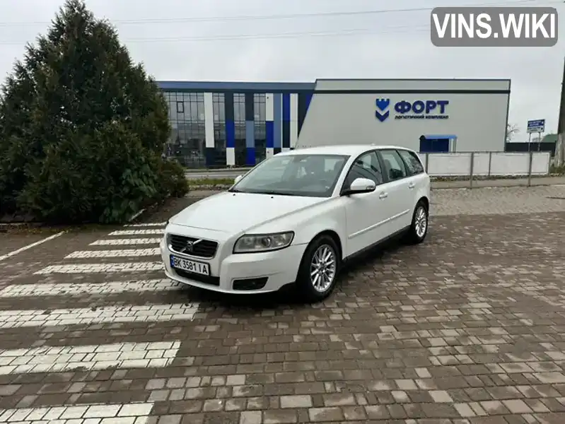 Универсал Volvo V50 2010 1.6 л. Ручная / Механика обл. Ровенская, Ровно - Фото 1/11