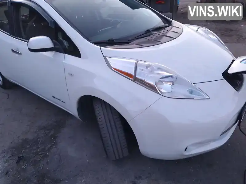 1N4AZ0CP2EC331046 Nissan Leaf 2014 Хетчбек  Фото 2