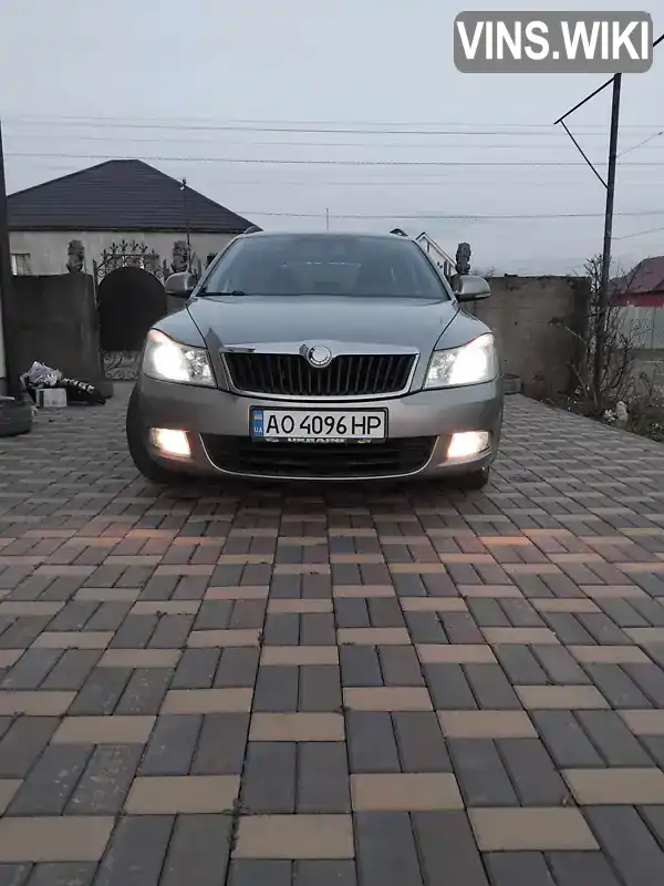 Универсал Skoda Octavia 2008 1.6 л. Ручная / Механика обл. Закарпатская, Виноградов - Фото 1/13