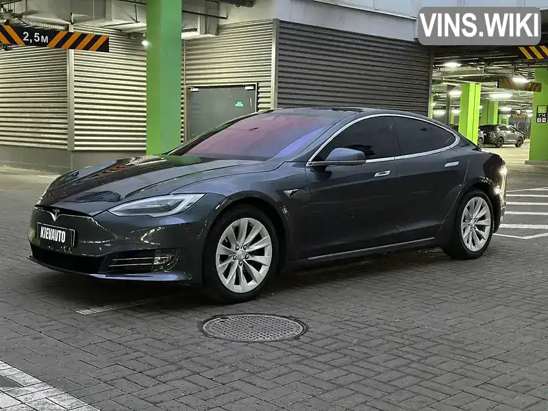 Лифтбек Tesla Model S 2018 null_content л. Автомат обл. Киевская, Киев - Фото 1/21