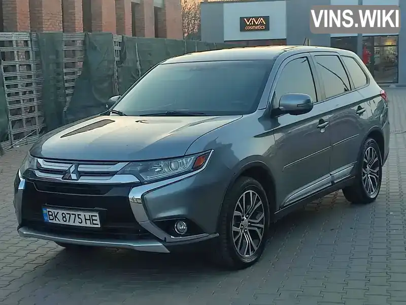 Универсал Mitsubishi Outlander 2015 2.36 л. Автомат обл. Ровенская, Ровно - Фото 1/21