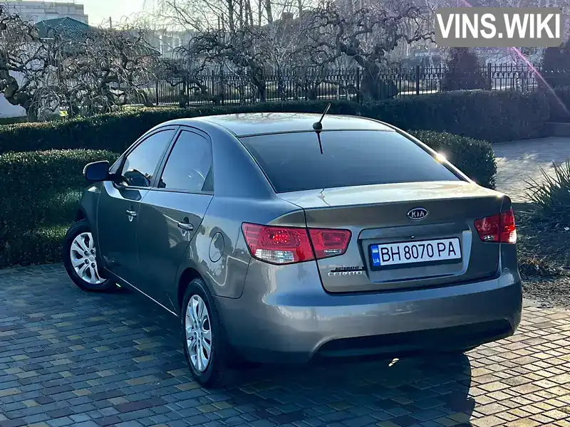 KNAFU411BC5962523 Kia Cerato 2012 Седан 1.6 л. Фото 6