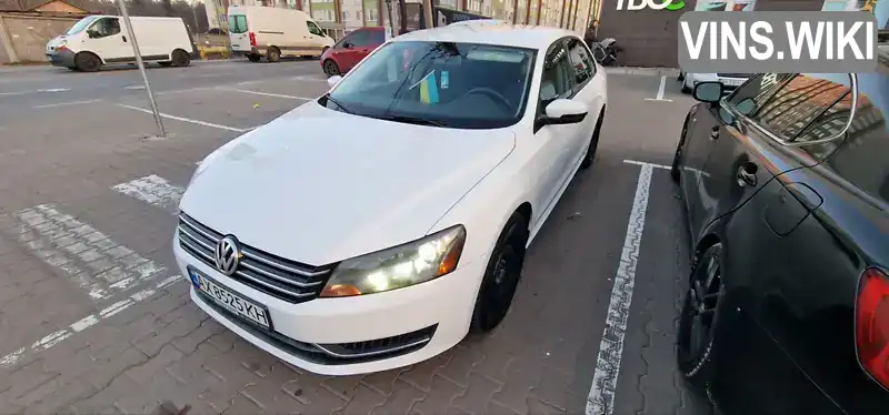 1VWAP7A39DC150174 Volkswagen Passat 2013 Седан 2.48 л. Фото 1