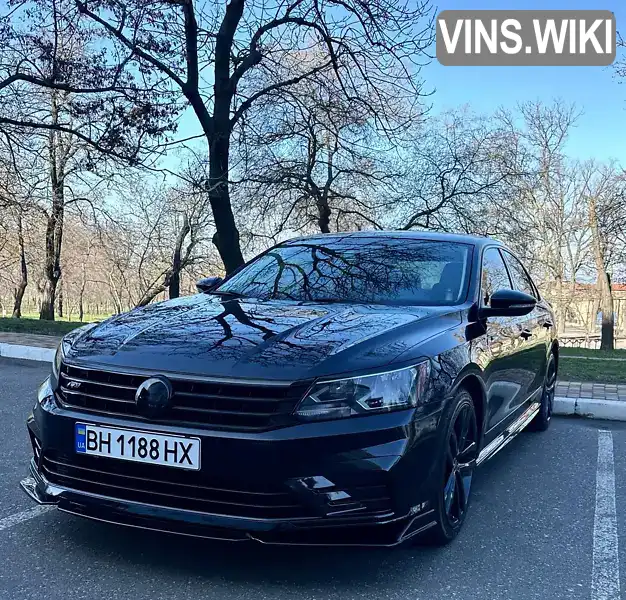 Седан Volkswagen Passat 2017 1.8 л. Автомат обл. Одеська, Одеса - Фото 1/21