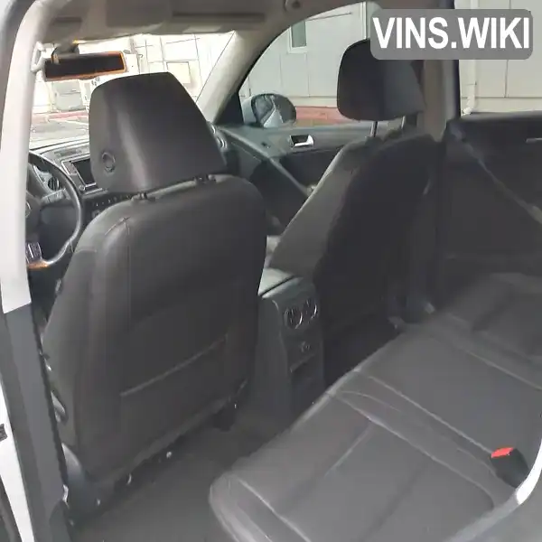 WVGBV7AX3HK006627 Volkswagen Tiguan 2016 Внедорожник / Кроссовер 1.98 л. Фото 9