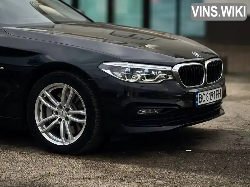 WBAJN31010B096485 BMW 5 Series 2018 Універсал 2.99 л. Фото 2