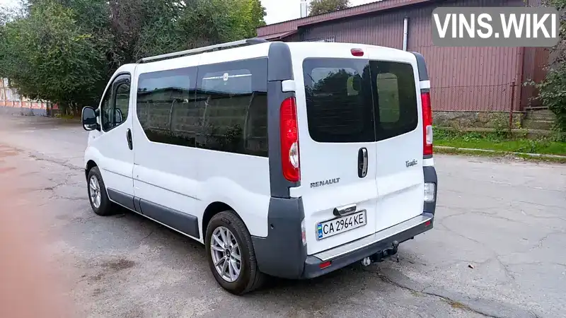 VF1FLAMA6BY377052 Renault Trafic 2011 Минивэн 2 л. Фото 2