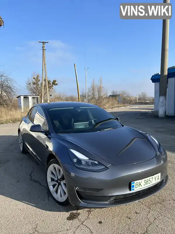 Седан Tesla Model 3 2023 null_content л. Автомат обл. Рівненська, Рівне - Фото 1/21