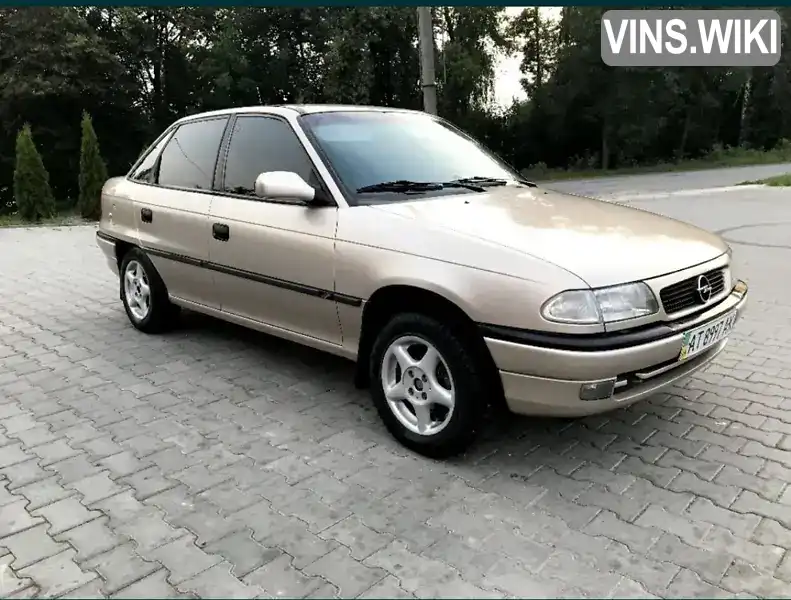 W0L000056V5204128 Opel Astra 1997 Седан 1.8 л. Фото 2