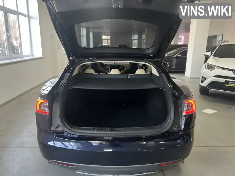 5YJSA1CG9DFP26435 Tesla Model S 2013 Ліфтбек  Фото 4