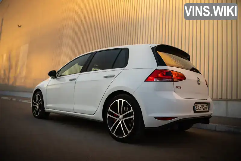 3VW547AU8HM076429 Volkswagen Golf GTI 2017 Хетчбек 1.98 л. Фото 5