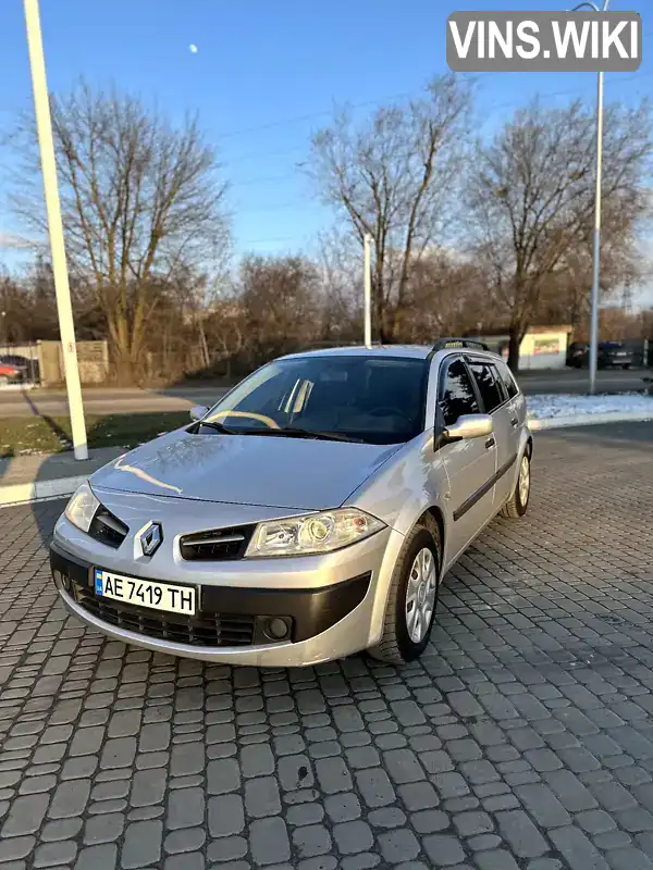 VF1KM1R0A39702777 Renault Megane 2008 Универсал 1.6 л. Фото 2