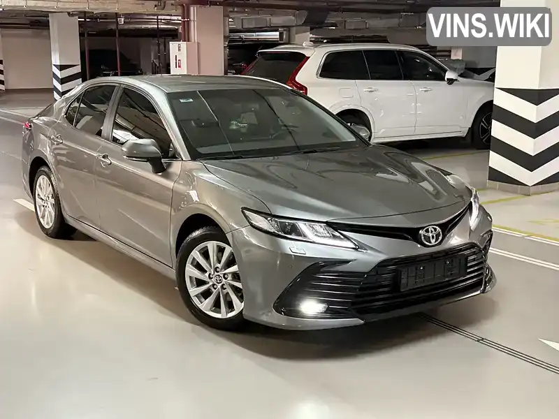 Седан Toyota Camry 2023 2.49 л. Типтроник обл. Киевская, Киев - Фото 1/21