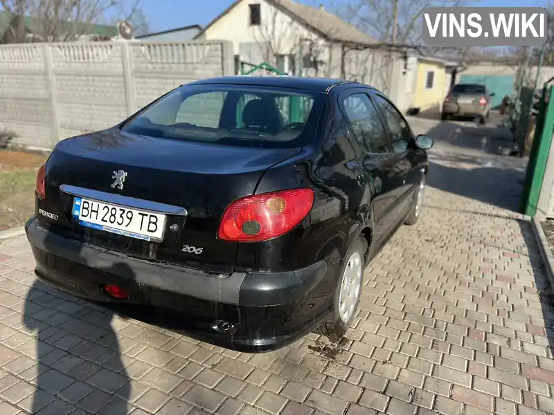 VF32BKFWA72807295 Peugeot 206 2009 Седан 1.36 л. Фото 4