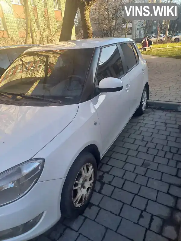 TMBEC45J9DB501761 Skoda Fabia 2012 Хетчбек 1.39 л. Фото 4