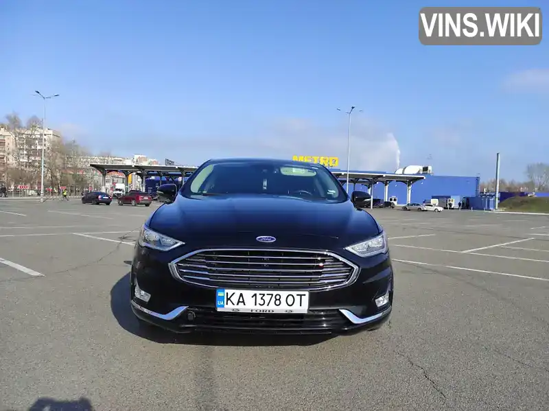 3FA6P0MU2KR139025 Ford Fusion 2018 Седан 2 л. Фото 1