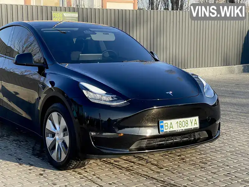 7SAYGDEE9PA086995 Tesla Model Y 2023 Позашляховик / Кросовер  Фото 2