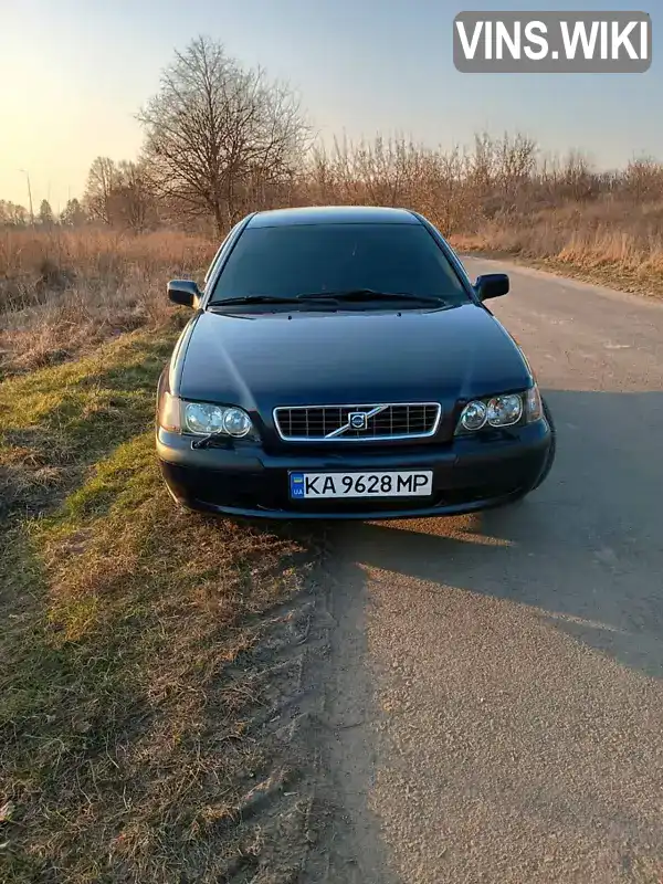 Седан Volvo S40 2003 1.59 л. Ручная / Механика обл. Ровенская, Дубно - Фото 1/10