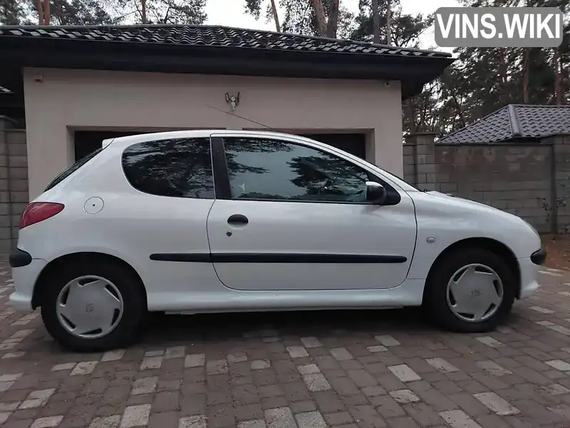 Хэтчбек Peugeot 206 2006 1.36 л. Ручная / Механика обл. Киевская, Киев - Фото 1/17