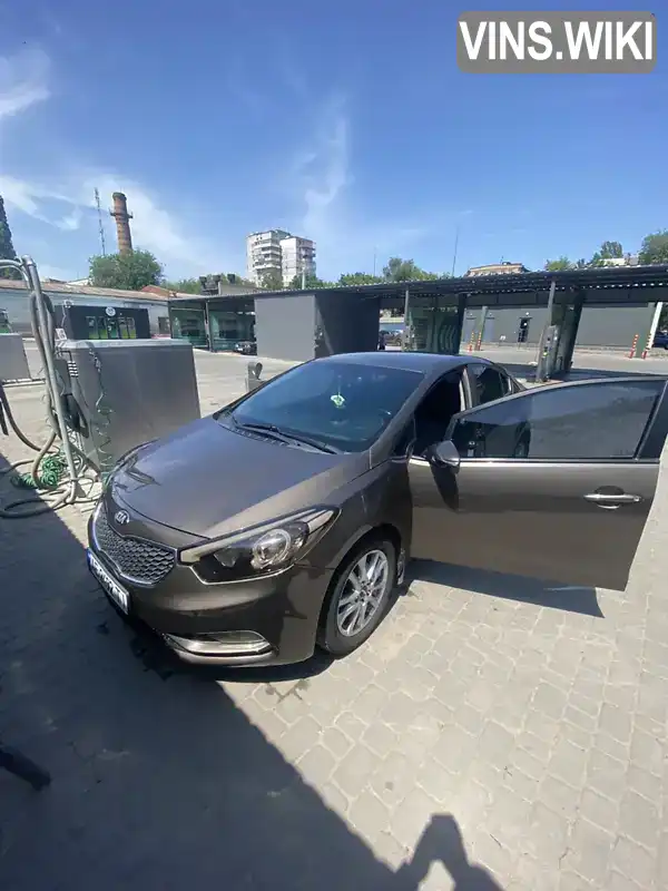 KNAFX411AD5038117 Kia Cerato 2013 Седан 1.59 л. Фото 2