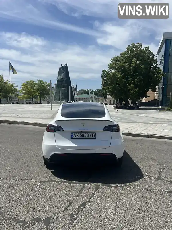 5YJYGDEE9MF149637 Tesla Model Y 2021 Позашляховик / Кросовер  Фото 4