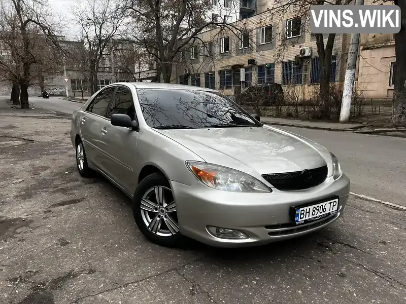 4T1BE32K82U631693 Toyota Camry 2002 Седан 2.36 л. Фото 1