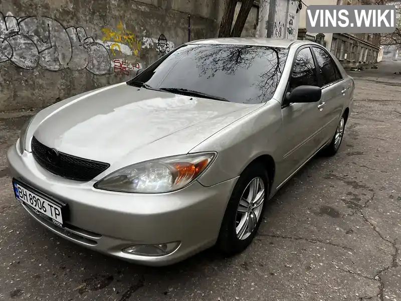 4T1BE32K82U631693 Toyota Camry 2002 Седан 2.36 л. Фото 2