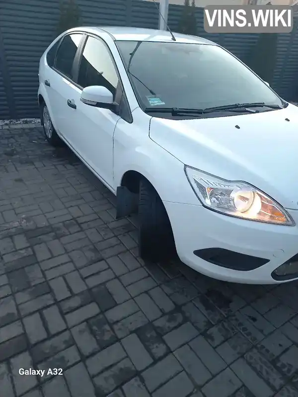 WF0PXXWPDPBL70753 Ford Focus 2011 Хетчбек 1.4 л. Фото 2