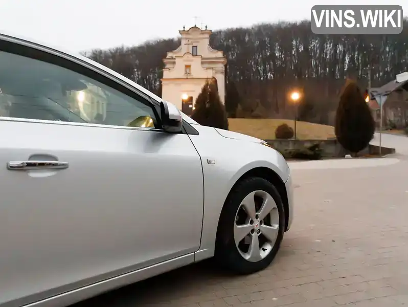 KL1JA6959CK551455 Chevrolet Cruze 2011 Седан 1.8 л. Фото 4