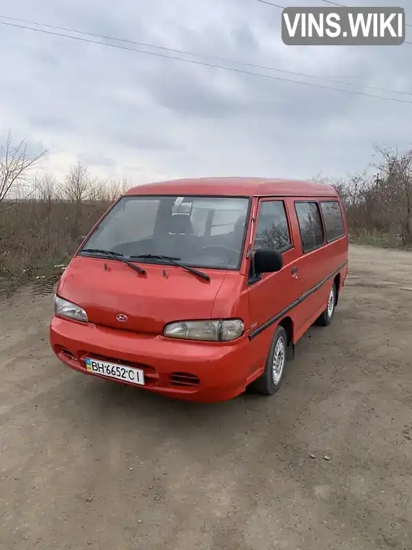 KMFFD27FPYU439817 Hyundai H 100 2000 Минивэн 2.48 л. Фото 1