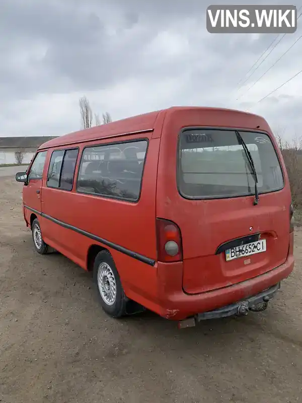 KMFFD27FPYU439817 Hyundai H 100 2000 Минивэн 2.48 л. Фото 6