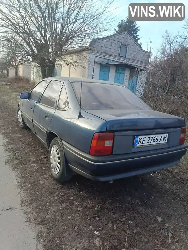 W0L000087L1012960 Opel Vectra 1989 Седан 2 л. Фото 4