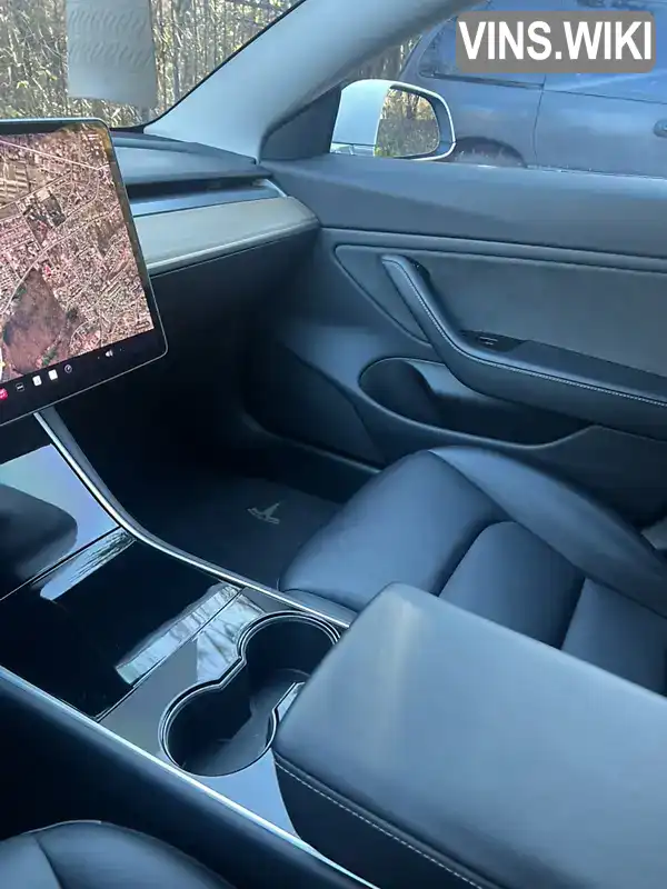 5YJ3E1EA4KF299891 Tesla Model 3 2019 Седан  Фото 9