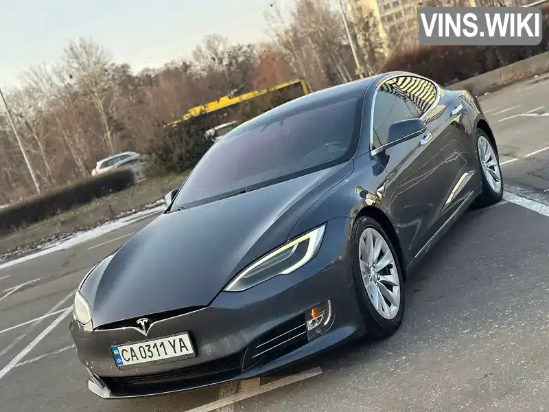 5YJSA1E20HF202730 Tesla Model S 2017 Лифтбек  Фото 1