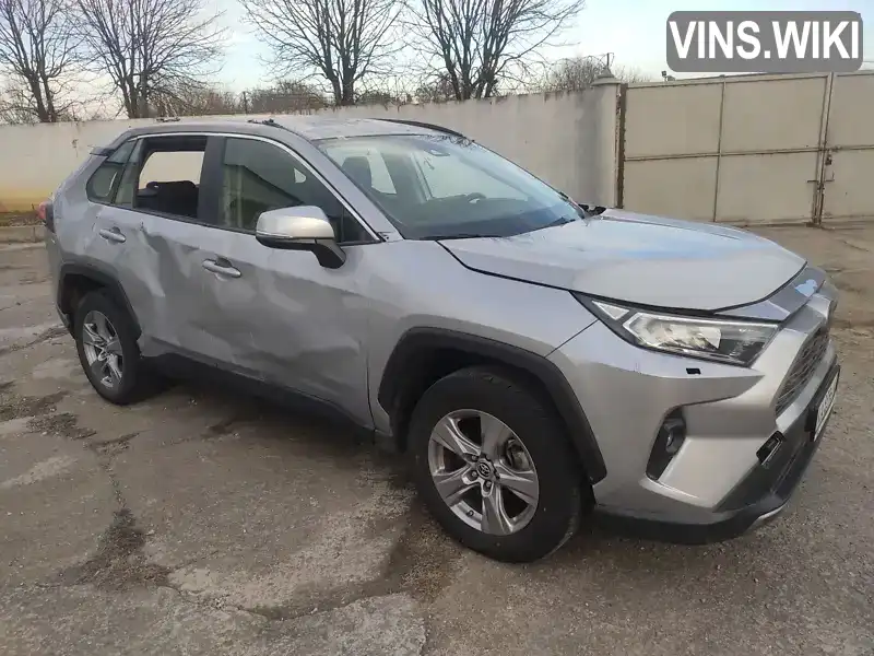 Позашляховик / Кросовер Toyota RAV4 2023 2 л. Автомат обл. Рівненська, Рівне - Фото 1/21