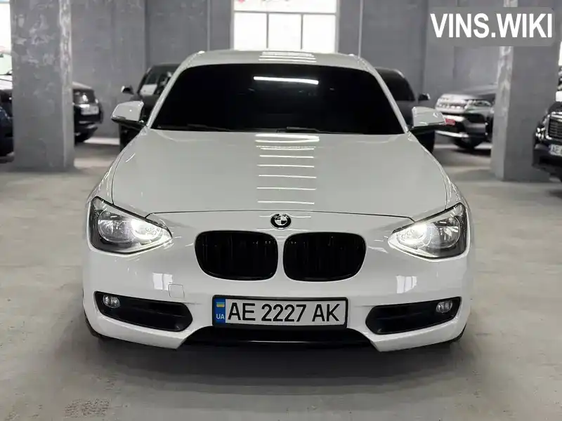 WBA1C31070E891027 BMW 1 Series 2011 Хэтчбек 2 л. Фото 1