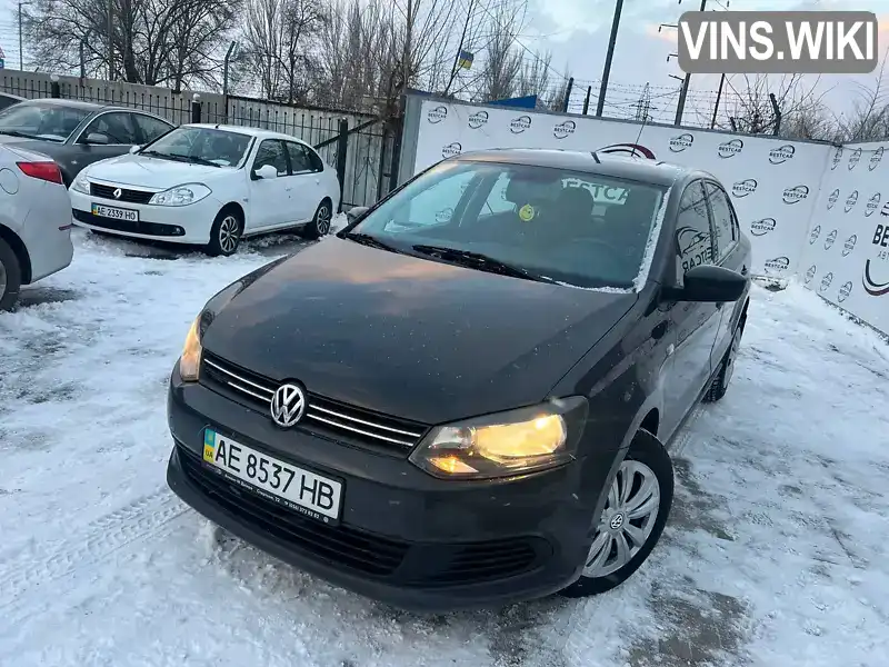 Седан Volkswagen Polo 2012 1.6 л. Ручная / Механика обл. Днепропетровская, Днепр (Днепропетровск) - Фото 1/21