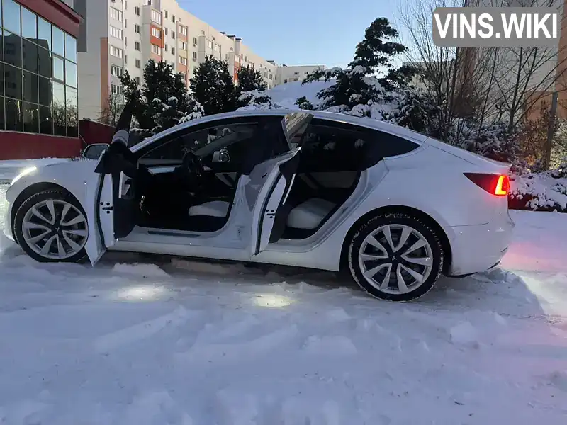 5YJ3E1EA3JF169700 Tesla Model 3 2018 Седан  Фото 1