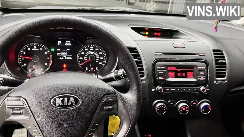 3KPFK4A77HE127807 Kia Forte 2017 Седан 2 л. Фото 9