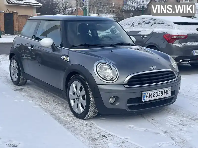 Универсал MINI Clubman 2010 1.56 л. Ручная / Механика обл. Житомирская, Бердичев - Фото 1/10