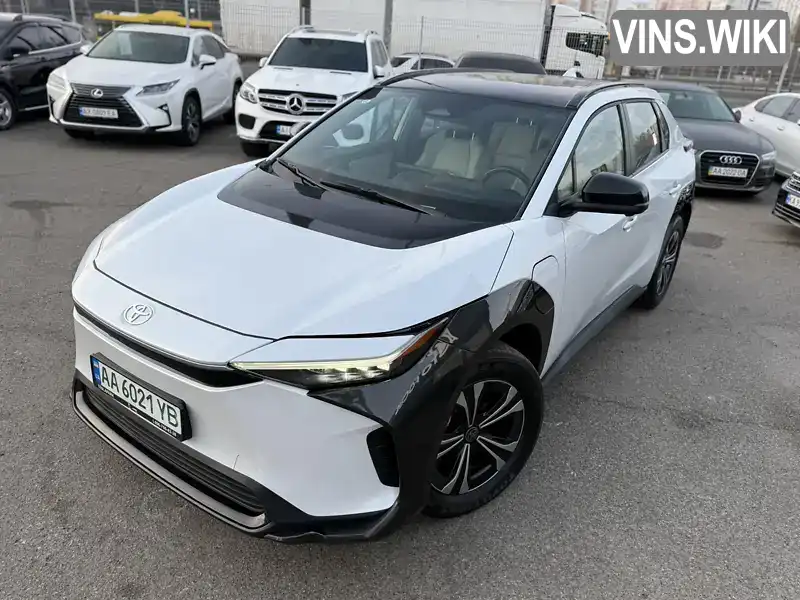 Внедорожник / Кроссовер Toyota bZ4X 2022 null_content л. Автомат обл. Киевская, Киев - Фото 1/21