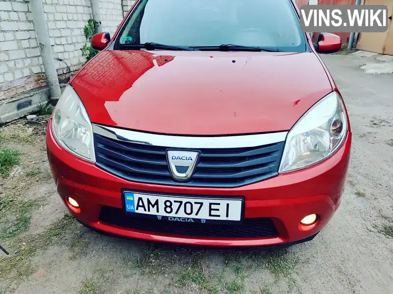 Хэтчбек Dacia Sandero 2010 1.6 л. Ручная / Механика обл. Житомирская, Житомир - Фото 1/8