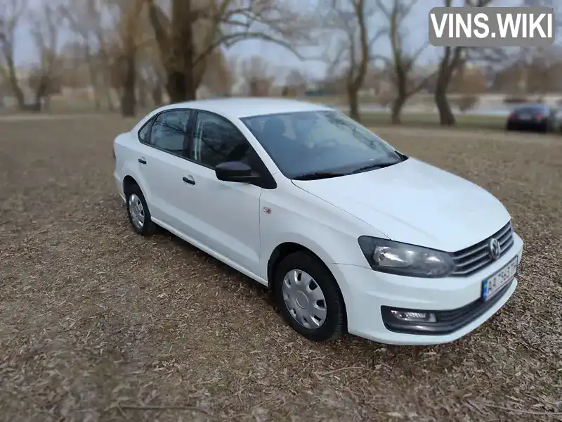 Седан Volkswagen Polo 2017 1.6 л. Ручна / Механіка обл. Київська, Бориспіль - Фото 1/13